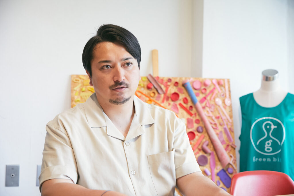 ドクターブロナーコラム_green bird代表理事長　福田さんのインタビュー風景